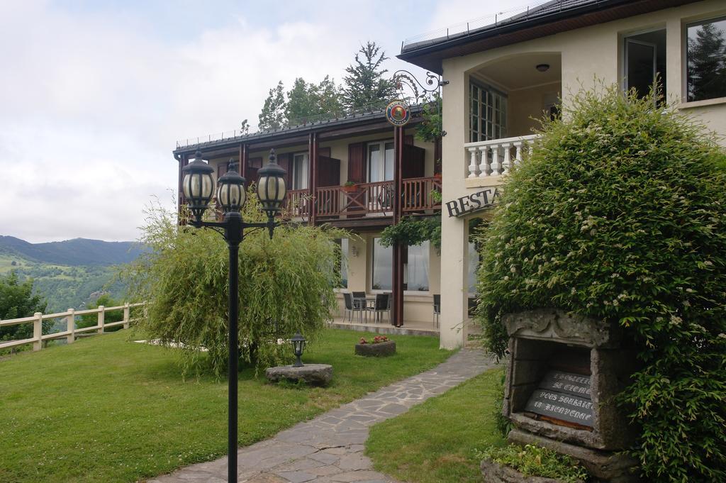 Hostellerie Saint Clement Vic-sur-Cère Buitenkant foto