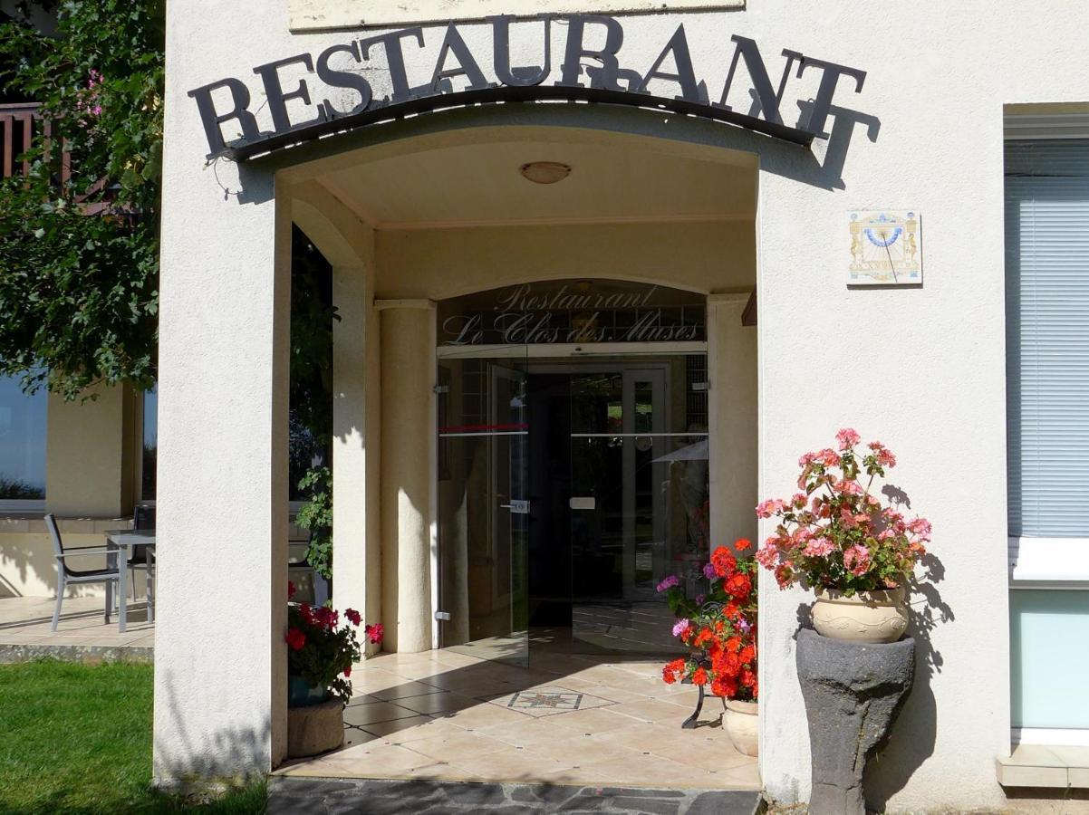 Hostellerie Saint Clement Vic-sur-Cère Buitenkant foto
